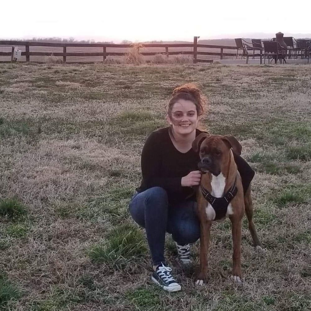 Meet your Posher, Hilary